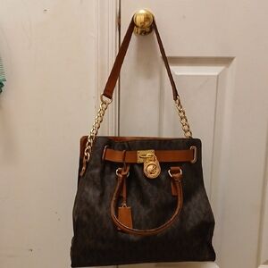 Y2K Michael Kors Hamilton Dark & Light Brown Shoulder/Hand Bag W/ Gold Accents